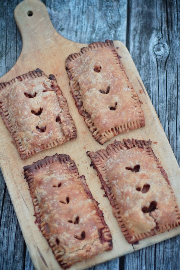 Apple Pop Tarts ready to pick up and eat