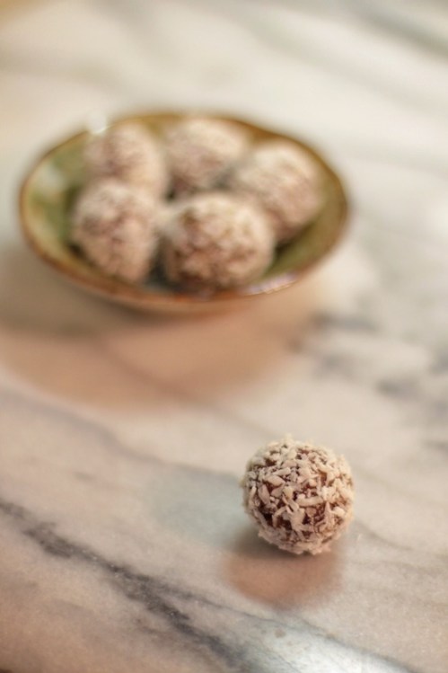Isabelle's gluten free vegan pumpkin date nut balls