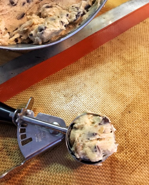 Ice cream scoops for measuring cookie dough